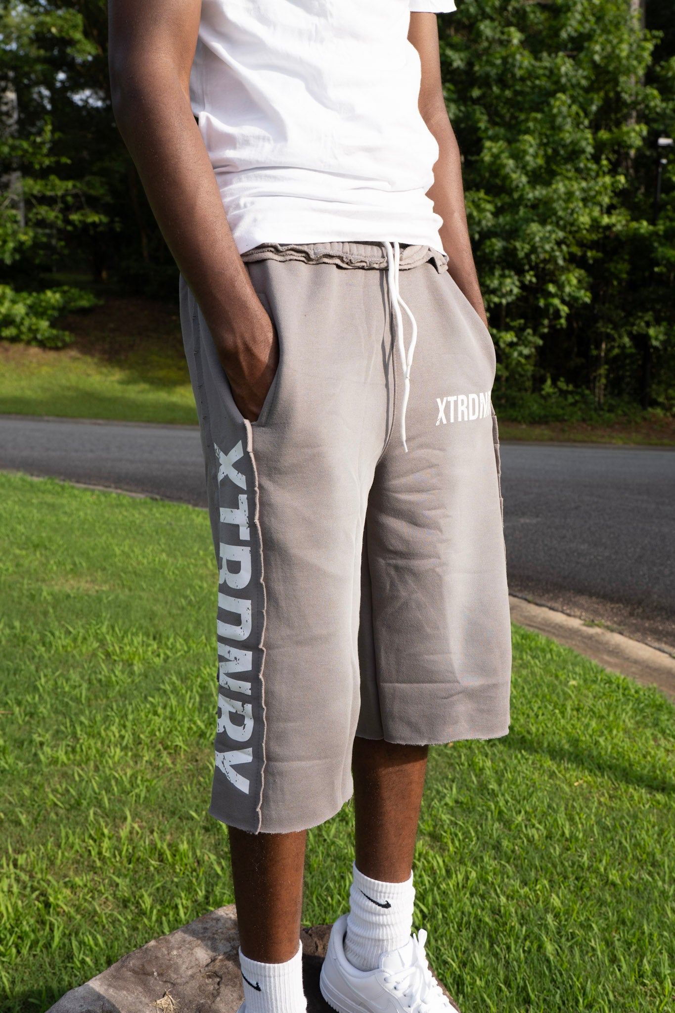 “XTRDNRY” 3/4 Shorts